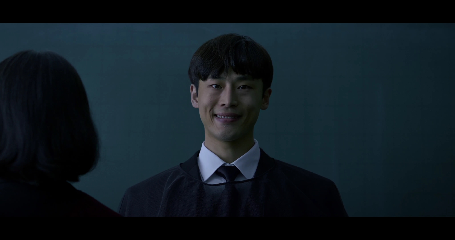 우화하길 — 선생님 앞에서 웃는 정빈